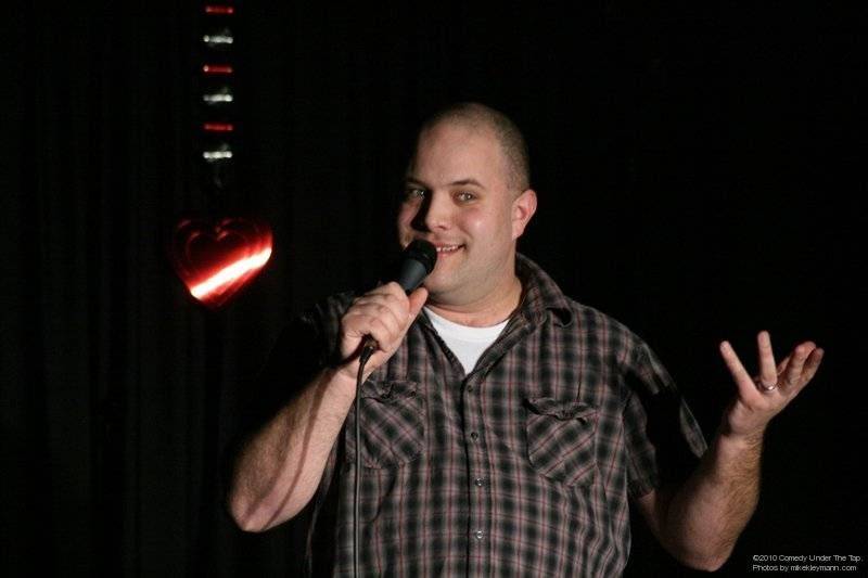 Comedy Under The Tap | restaurant | 123 W Washington St, Oswego, IL 60543, USA | 6305170003 OR +1 630-517-0003