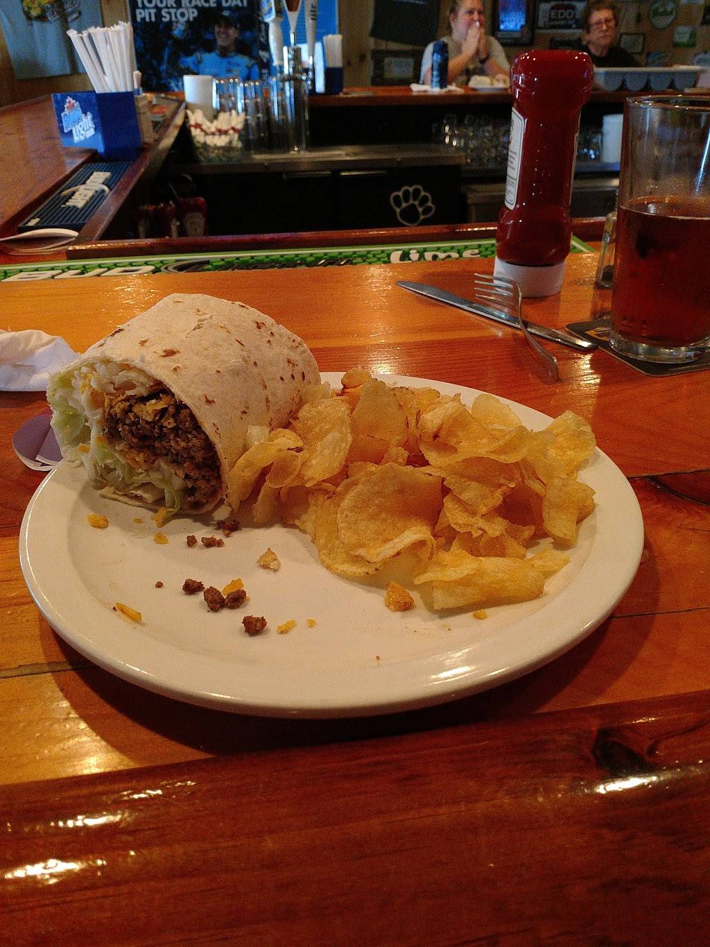 Red Zone | restaurant | 34 Envision Drive, Mifflintown, PA 17059, USA | 7174367339 OR +1 717-436-7339
