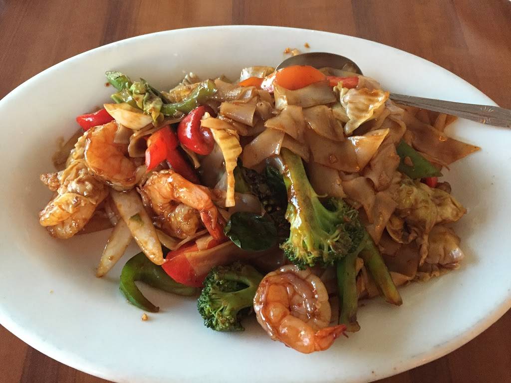 Bangkok Paradise - Restaurant | 3344 N Texas St a, Fairfield, CA 94533, USA