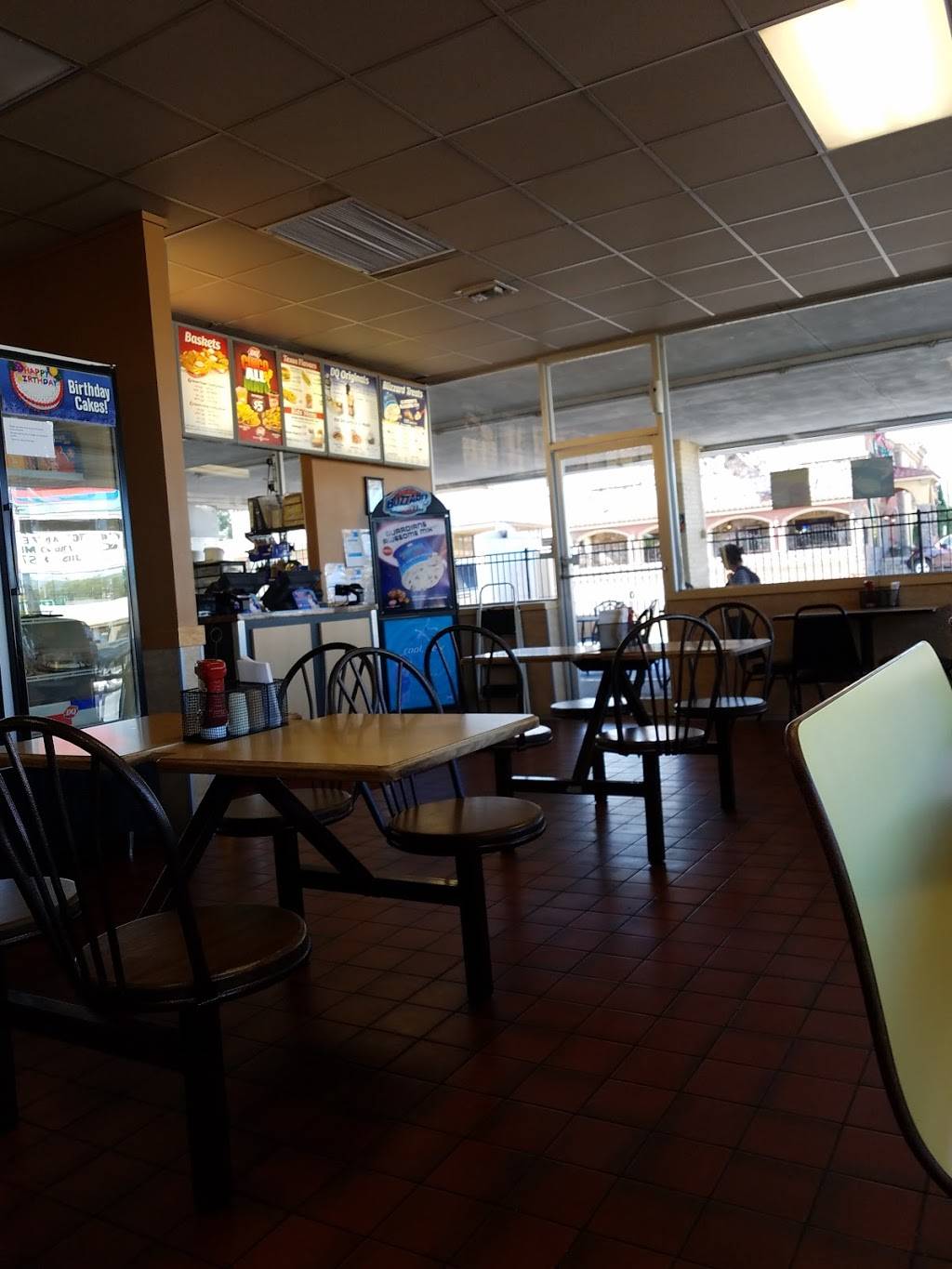 Dairy Queen Store | restaurant | 421 E Main St, Bellville, TX 77418, USA | 9798653661 OR +1 979-865-3661