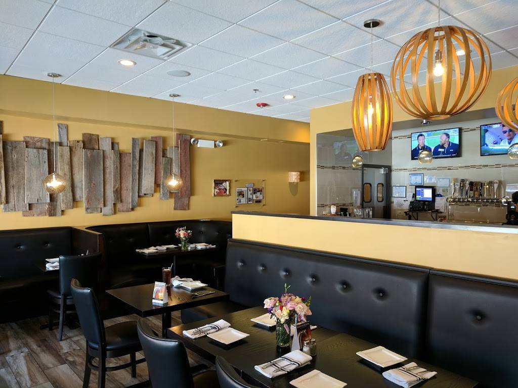 Chouns Restaurant | restaurant | 226 W Front St, Wheaton, IL 60187, USA | 6308683303 OR +1 630-868-3303