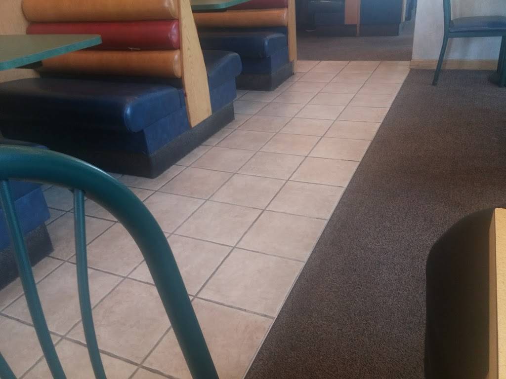 Arbys | meal takeaway | 2040 N Bell St, Fremont, NE 68025, USA | 4027276266 OR +1 402-727-6266