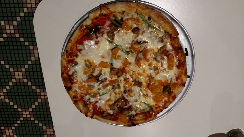 The Loop Pizza Grill | restaurant | 550 Wells Rd # 1, Orange Park, FL 32073, USA | 9042690756 OR +1 904-269-0756