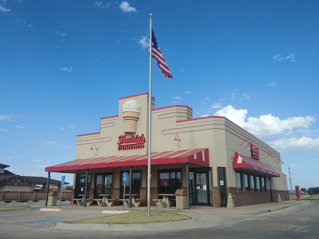 Freddys Frozen Custard & Steakburgers | restaurant | 7732 Milwaukee Ave, Lubbock, TX 79424, USA | 8067830285 OR +1 806-783-0285