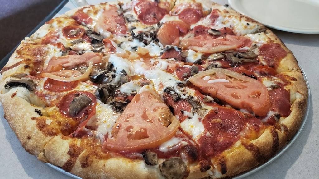 Grumpy Toms Pizzaria | meal delivery | 762 Beaumont Ave, Beaumont, CA 92223, USA | 9517690194 OR +1 951-769-0194