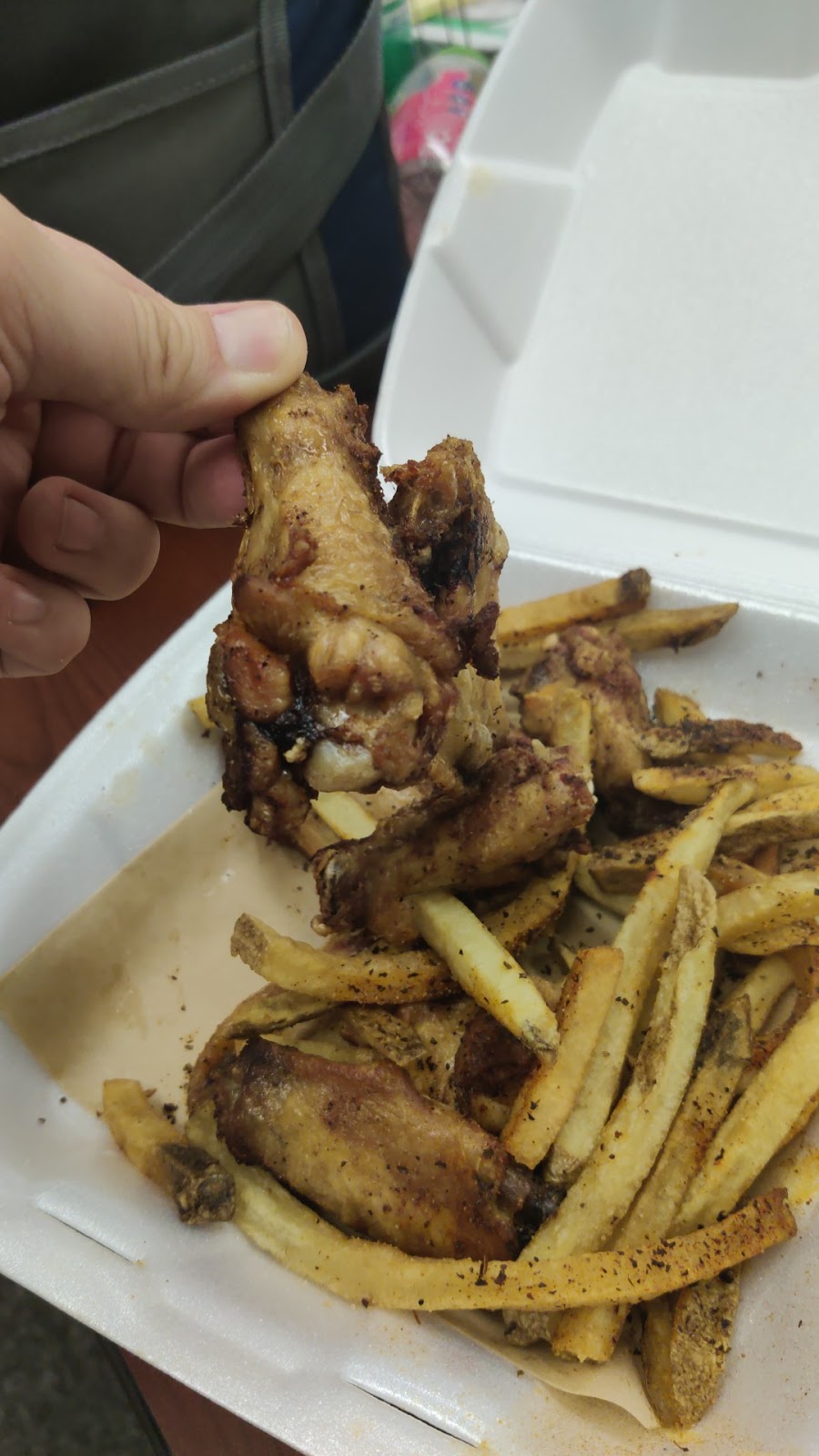 Wing Boss | meal takeaway | 3140 S Wadsworth Blvd, Lakewood, CO 80227, USA | 3039891550 OR +1 303-989-1550