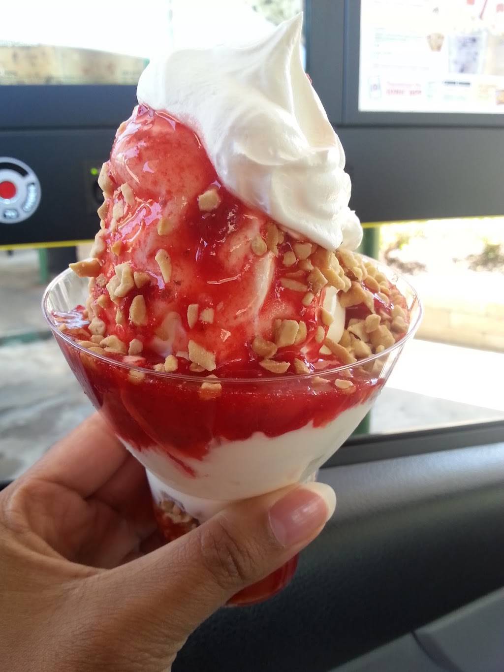 Sonic Drive-In | restaurant | 407 W Market St, Bolivar, TN 38008, USA | 7316583340 OR +1 731-658-3340