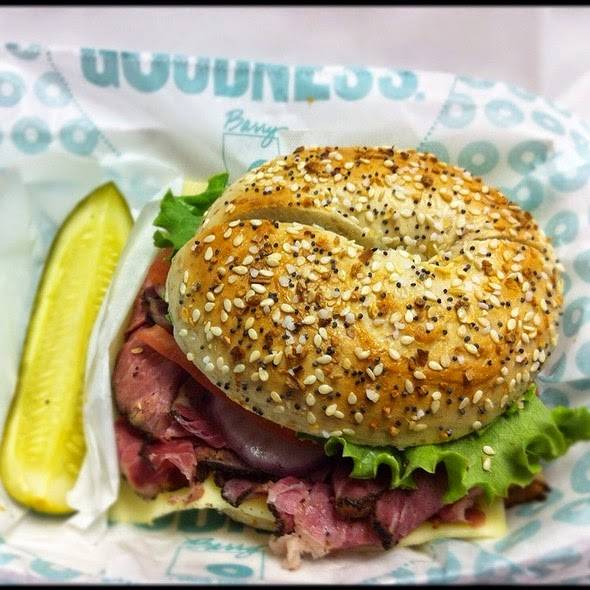Barry Bagels Sylvania | bakery | 4024 N Holland Sylvania Rd, Toledo, OH 43623, USA | 4198851900 OR +1 419-885-1900