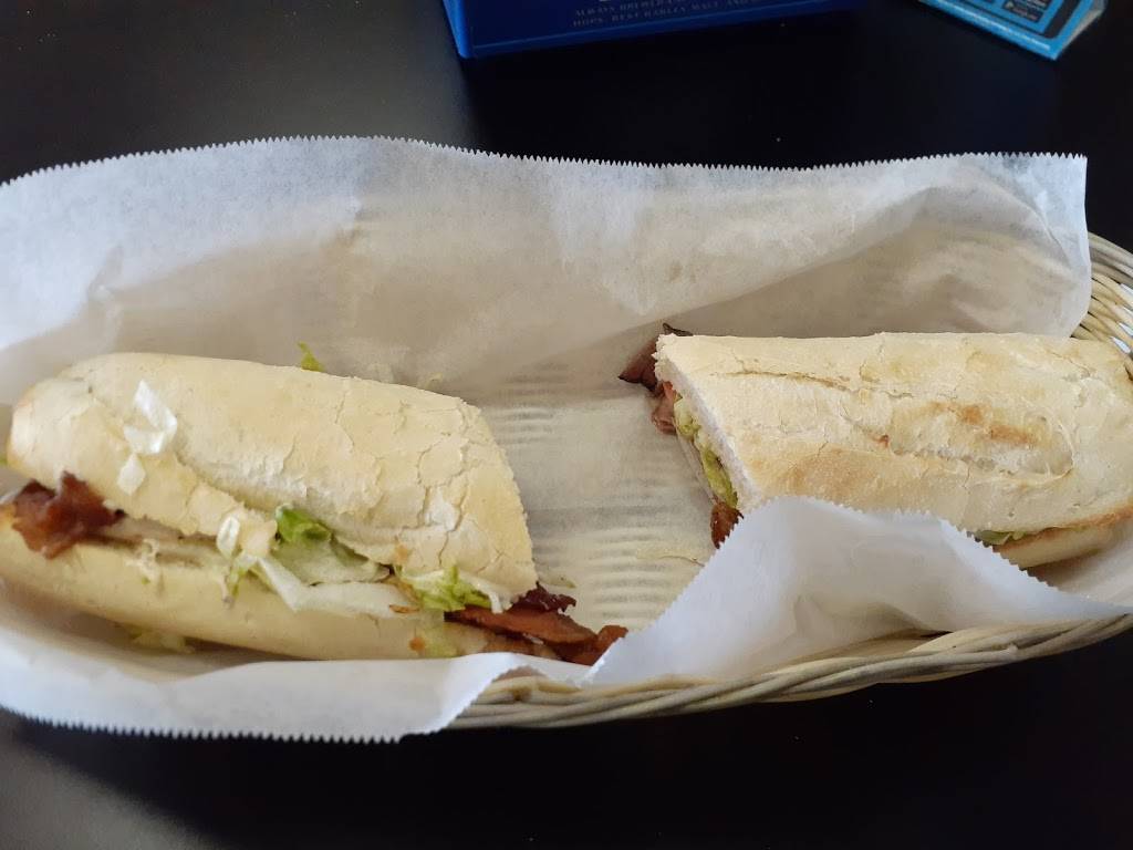Louisiana Poboys PinHook | restaurant | 3431 W Pinhook Rd, Lafayette, LA 70508, USA | 3374568558 OR +1 337-456-8558