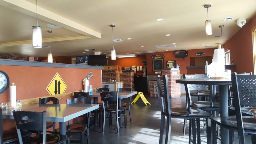 Pizza Hut | meal delivery | 1821 Pinhook Dr, Lafayette, LA 70508, USA | 3372334568 OR +1 337-233-4568