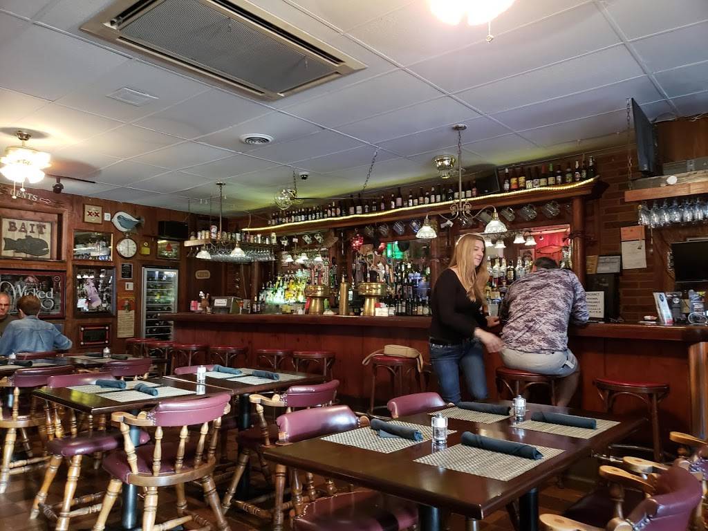 Village Tavern Restaurant & Inn 30 Mechanic St, Hammondsport, NY