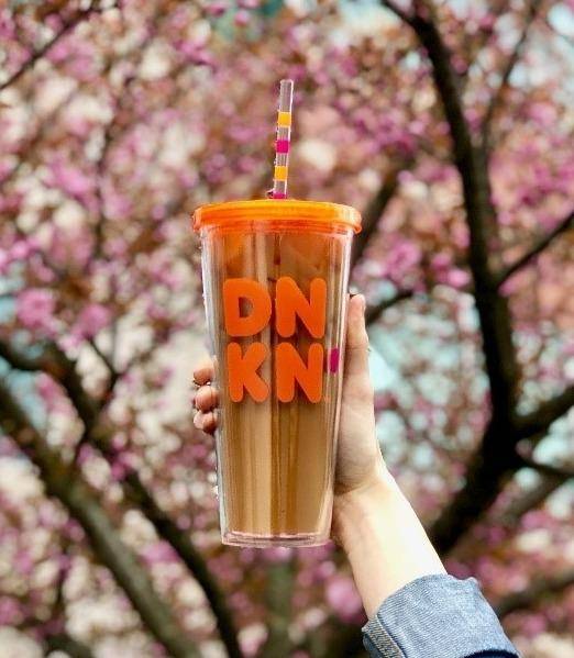 Dunkin | bakery | 1106 S Belt Hwy, St Joseph, MO 64507, USA | 8163960578 OR +1 816-396-0578