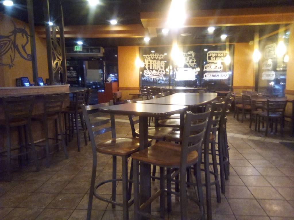Taco Bell | meal takeaway | 4050 W Shaw Ave, Fresno, CA 93722, USA | 5592772149 OR +1 559-277-2149