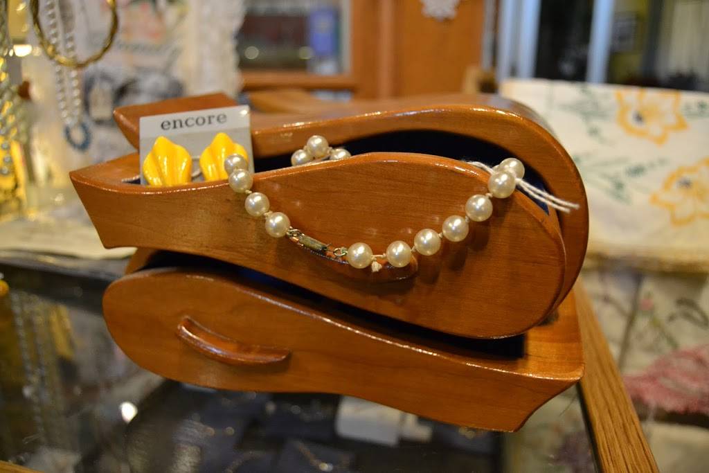 Rockwood Mill Shoppes & Opera House | bakery | 450 Main St, Rockwood, PA 15557, USA | 8149264546 OR +1 814-926-4546