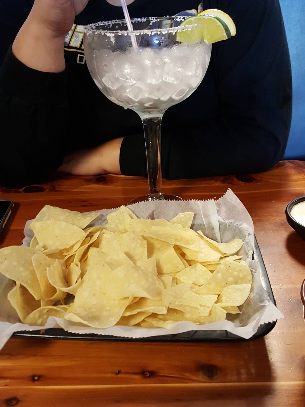 Vera Cruz | restaurant | 309 MO-5, Versailles, MO 65084, USA | 5733785757 OR +1 573-378-5757