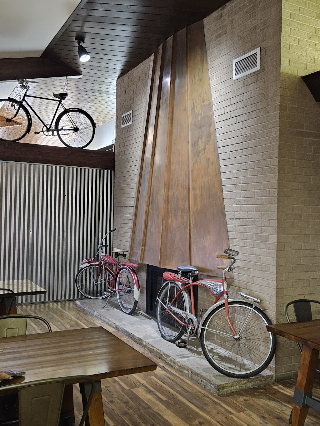 Bunks BBQ | restaurant | 201 E Washington Ave, Riverton, WY 82501, USA | 3074630773 OR +1 307-463-0773