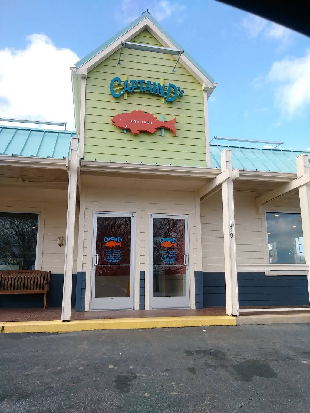 Captain D's - Restaurant | 45 Northside Dawson Dr, Dawsonville, GA ...