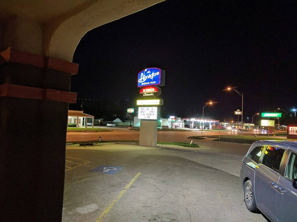 Amigos/Kings Classic | cafe | 607 S Burlington Ave, Hastings, NE 68901, USA | 4024635923 OR +1 402-463-5923