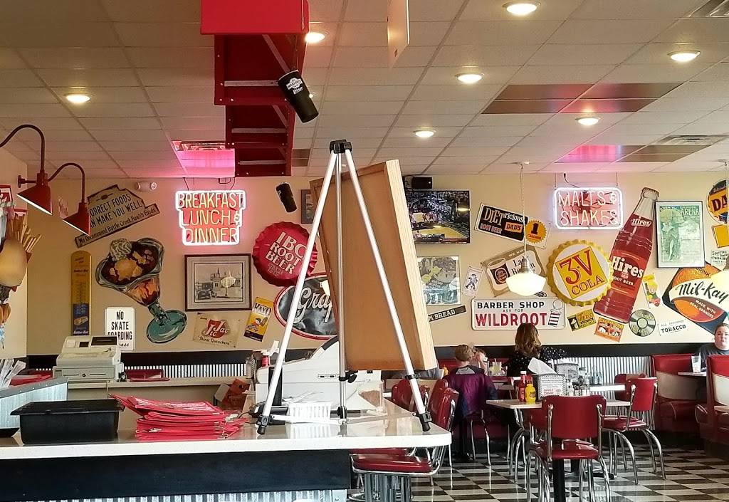 Maid Rite | restaurant | 5108 Jersey Ridge Rd, Davenport, IA 52807, USA | 5633552623 OR +1 563-355-2623