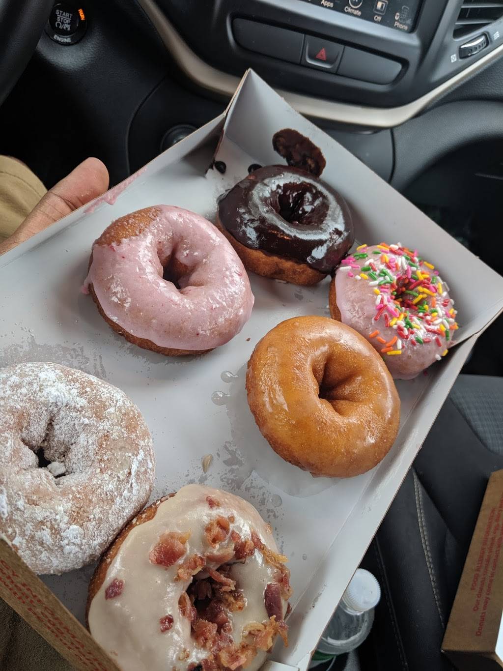 Duck Donuts | bakery | 890 William Hilton Pkwy #70, Hilton Head Island, SC 29928, USA | 8438423825 OR +1 843-842-3825