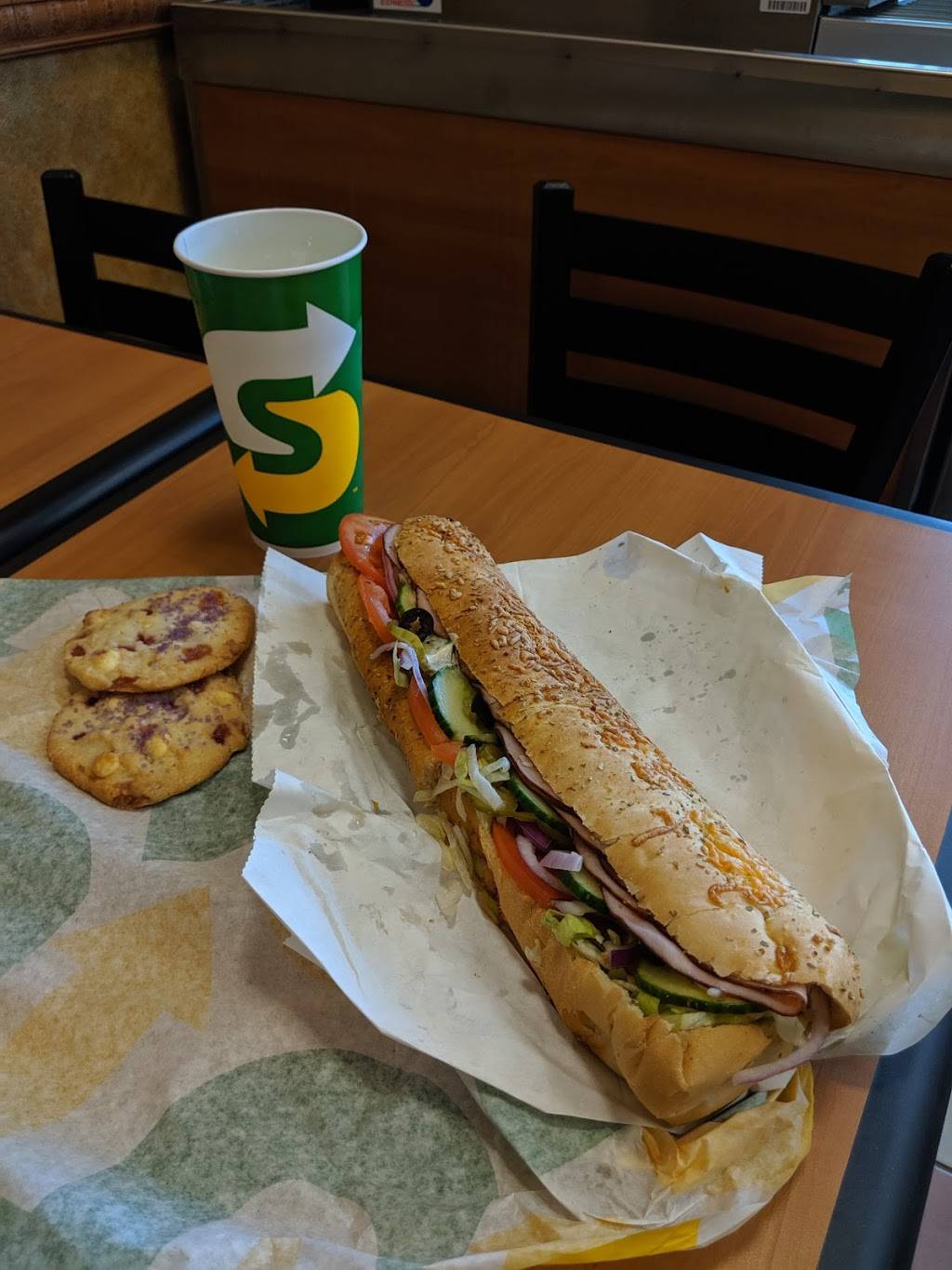 Subway - Restaurant | 11860 Yonge St Unit 1, Richmond Hill, ON L4E 4Y2 ...