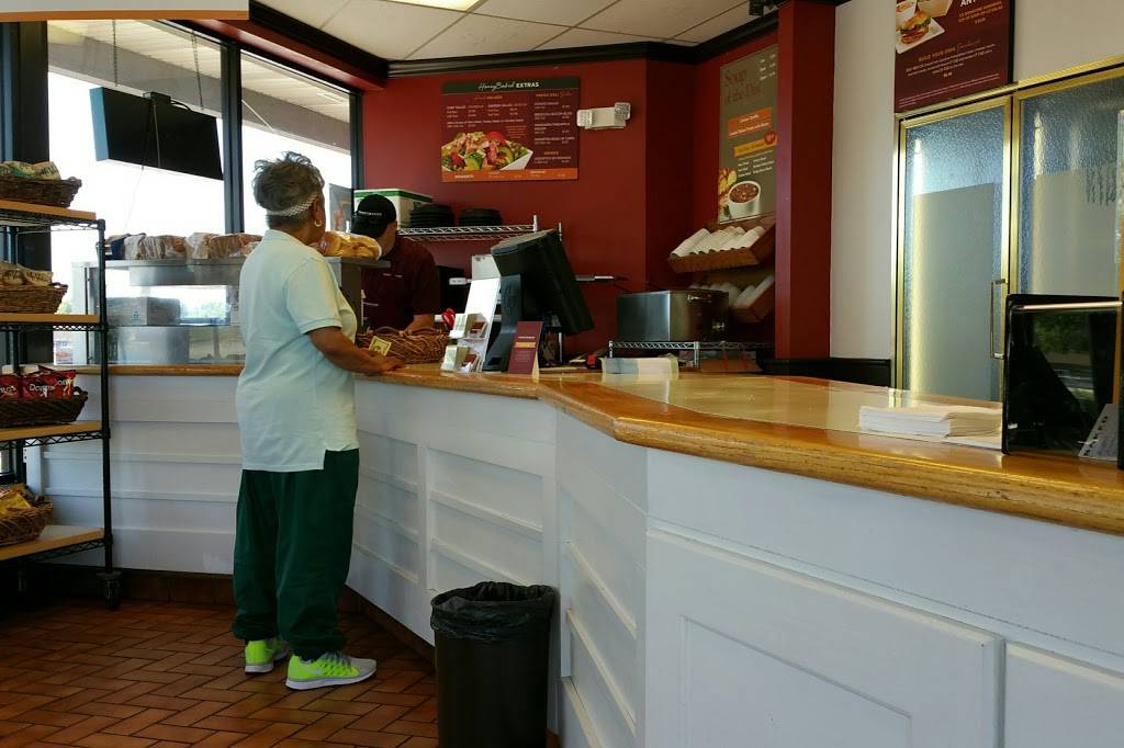 The Honey Baked Ham Company | cafe | 741 N Hwy 67, Florissant, MO 63031, USA | 3149210282 OR +1 314-921-0282