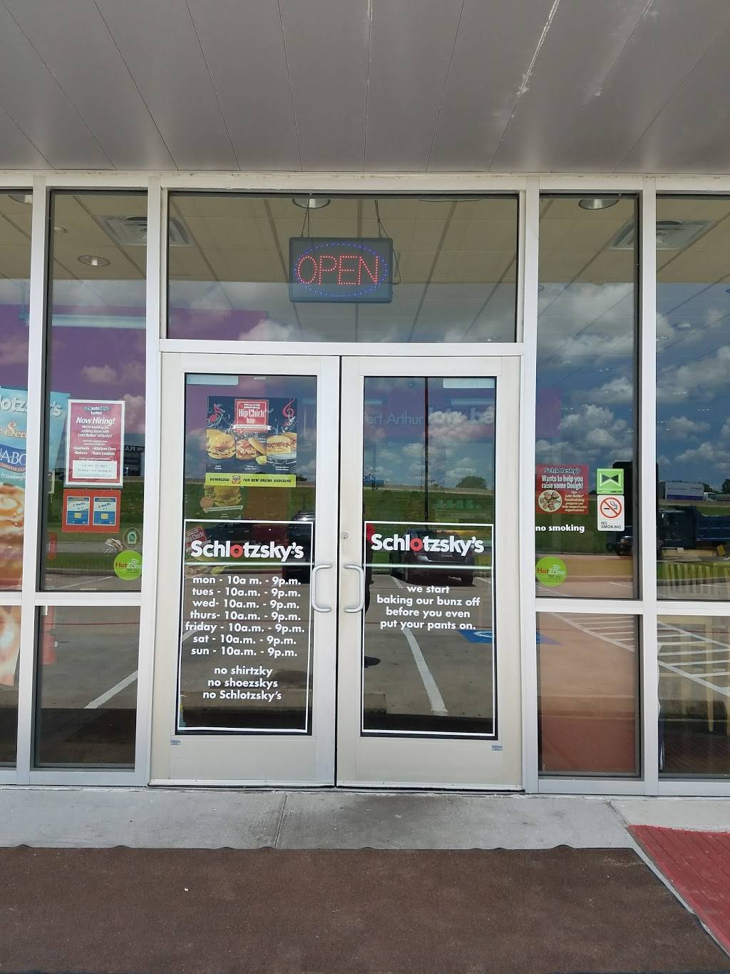 Schlotzskys | bakery | 8745 Memorial Blvd #100, Port Arthur, TX 77640, USA | 4097219997 OR +1 409-721-9997
