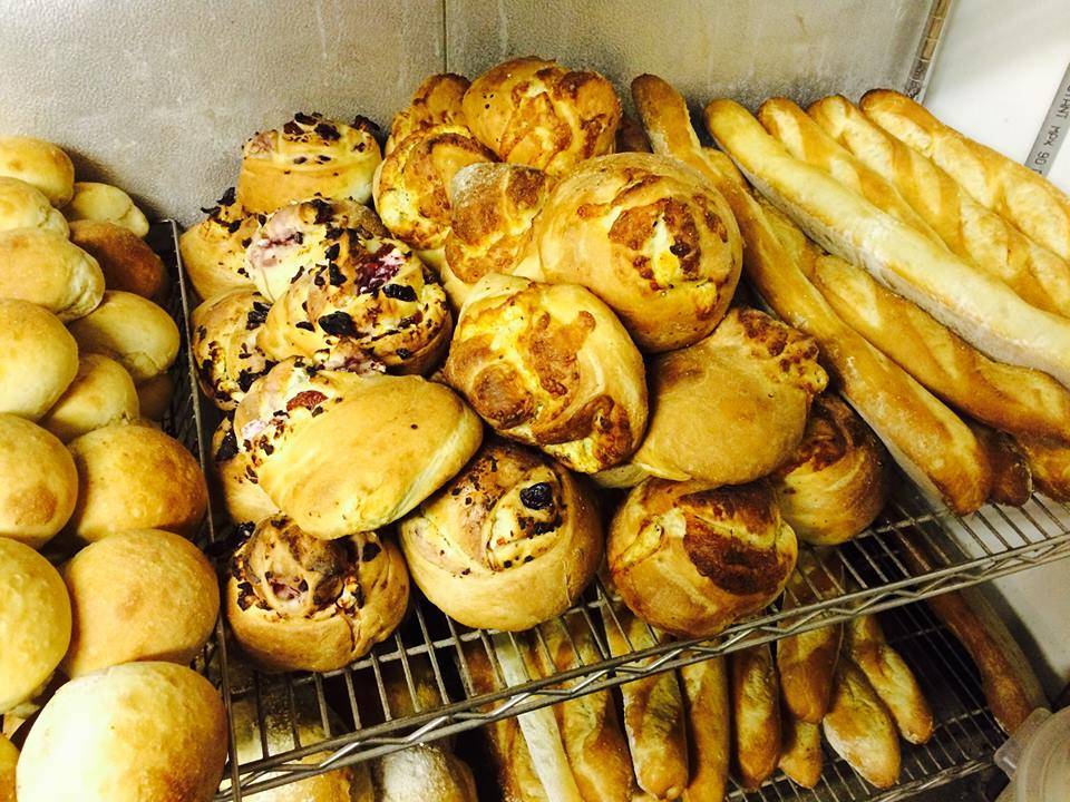 Alice Bakery & Confectionary | bakery | 95 E Butler Ave, Ambler, PA 19002, USA | 2156462000 OR +1 215-646-2000