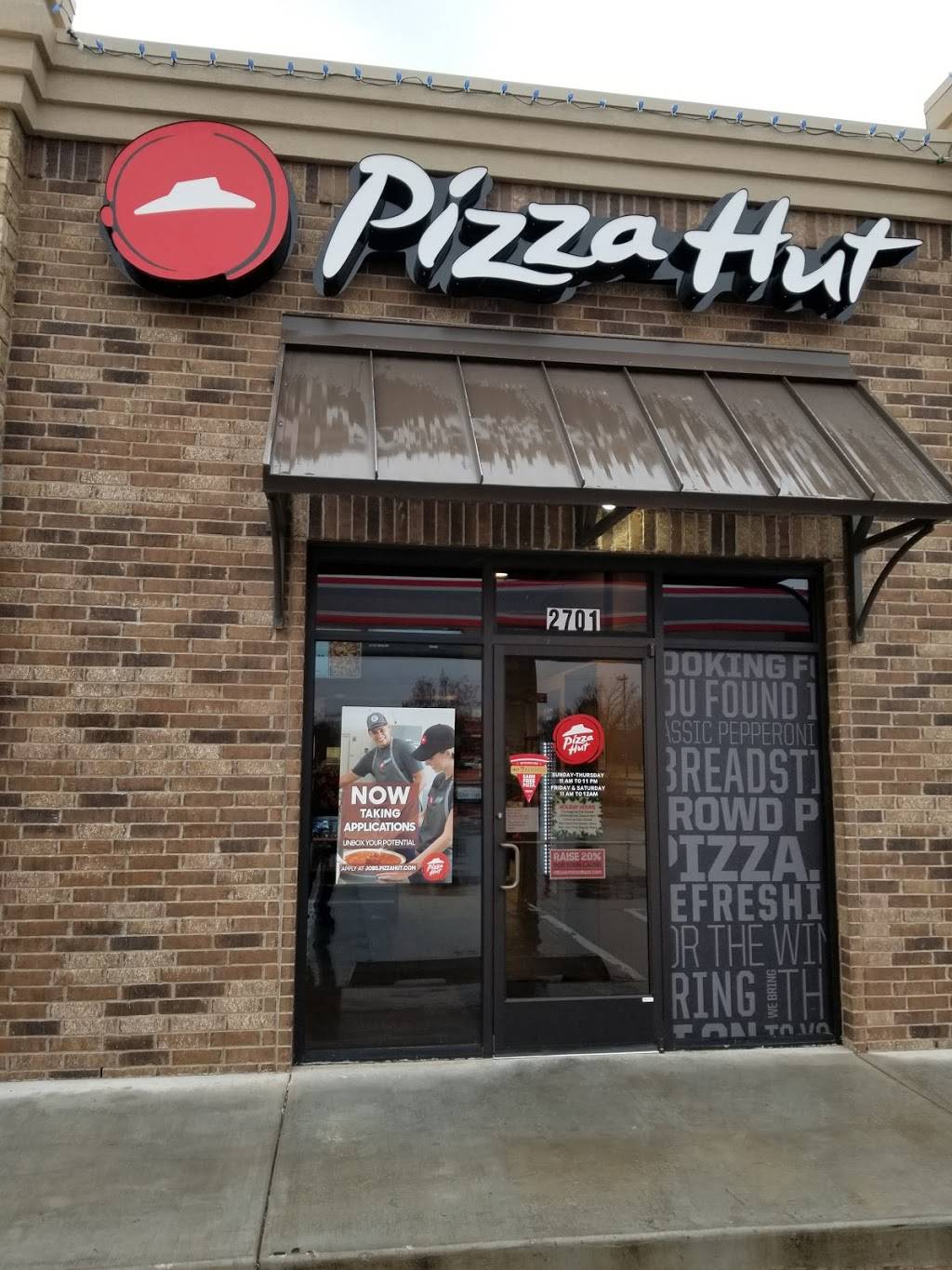 Pizza Hut - Meal takeaway | 2701 N Broadway Suite A, Edmond, OK 73034, USA