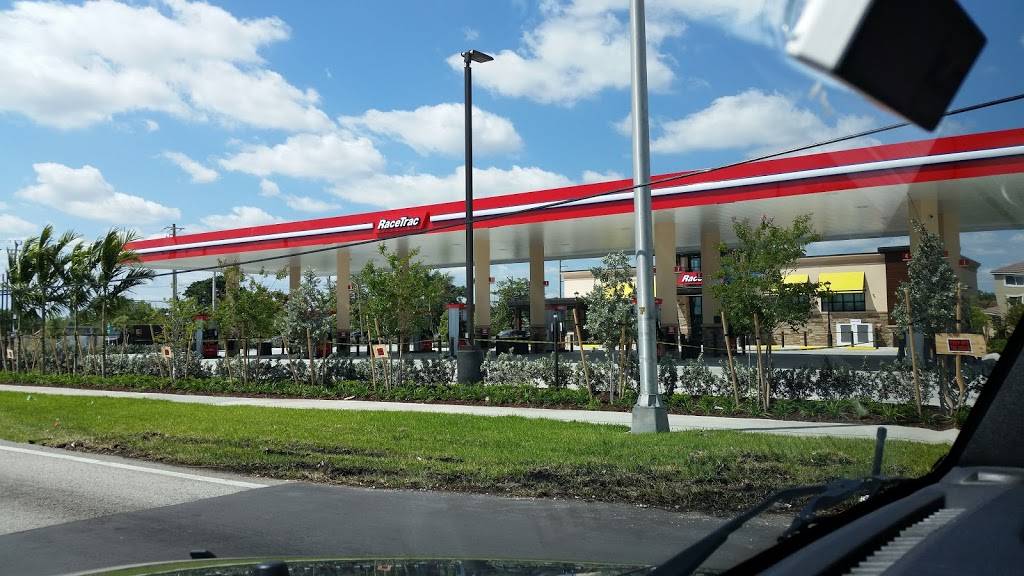 RaceTrac | bakery | 11201 SW 216th St, Miami, FL 33170, USA | 3052350033 OR +1 305-235-0033