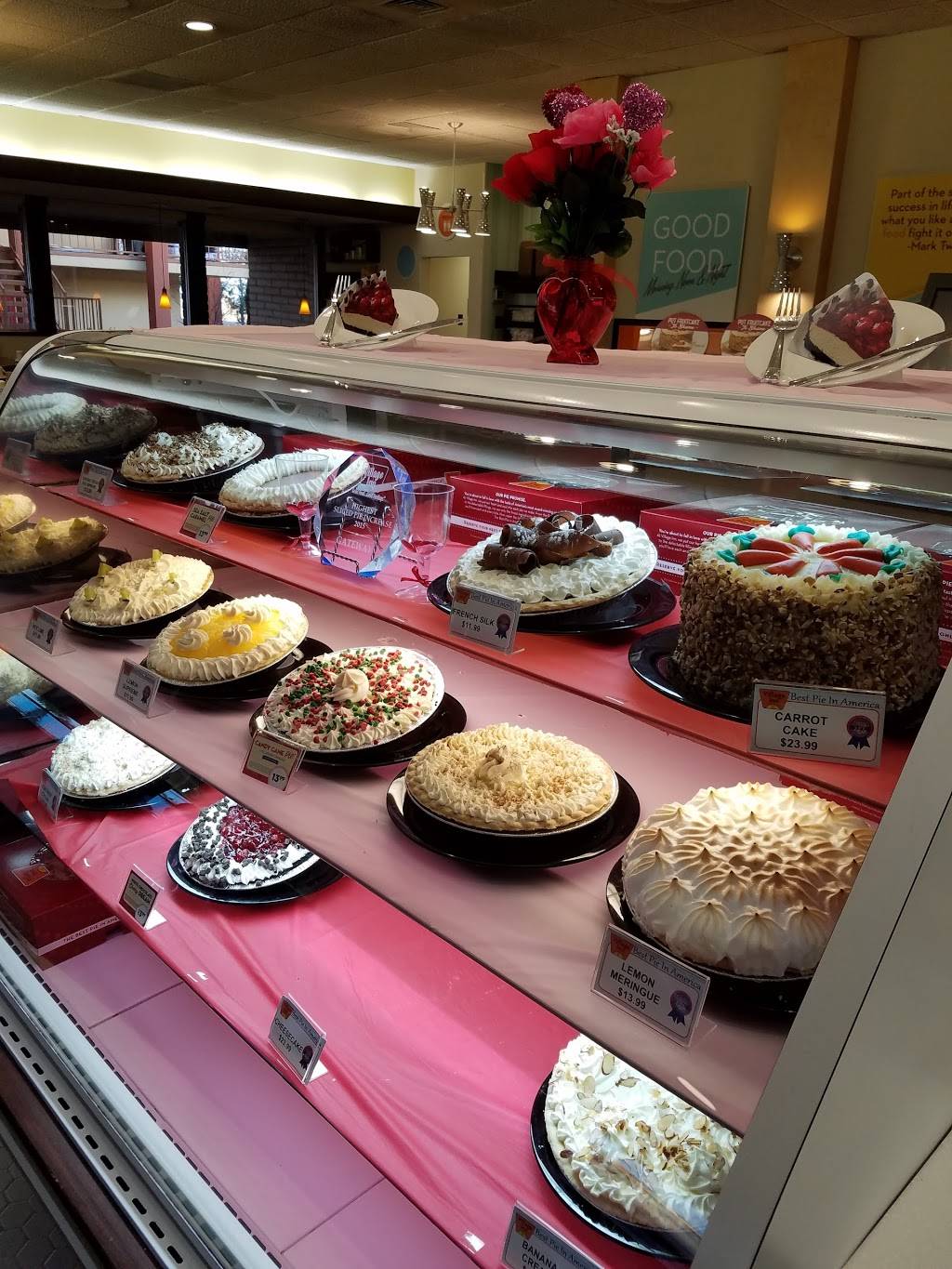 Village Inn | bakery | 7144 Gateway Blvd E, El Paso, TX 79915, USA | 9157727755 OR +1 915-772-7755