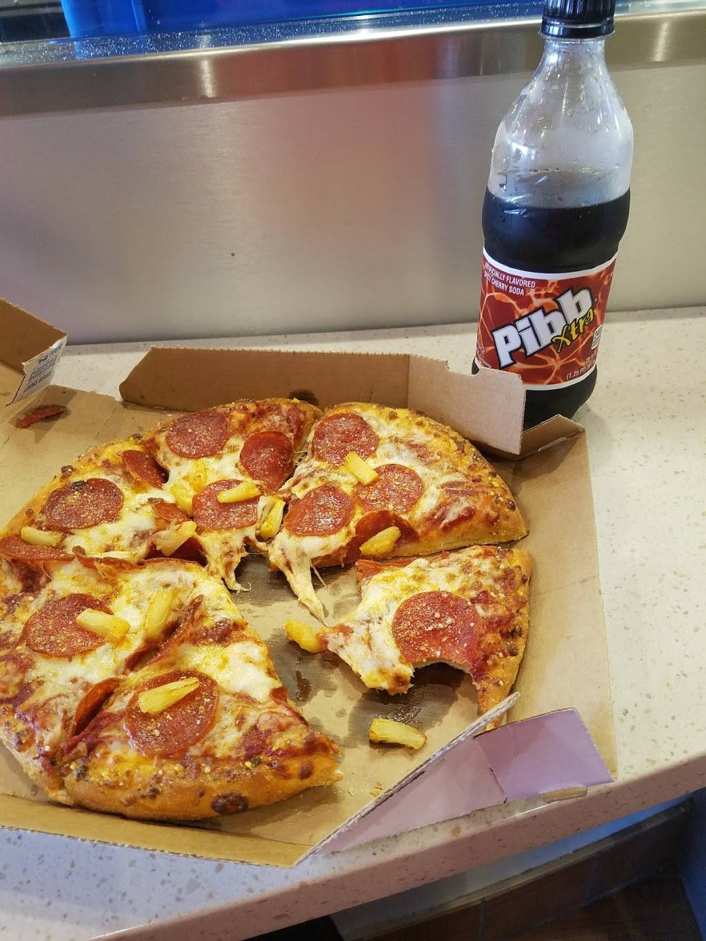 Dominos Pizza | meal delivery | 44 N Commercial St Ste B, Harrisburg, IL 62946, USA | 6182528311 OR +1 618-252-8311