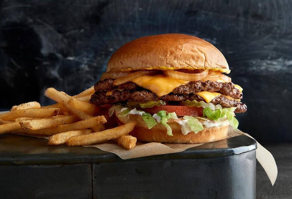 Buffalo Wild Wings | meal takeaway | 3388 Cherokee Springs Dr Rd, Tahlequah, OK 74464, USA | 9184149464 OR +1 918-414-9464
