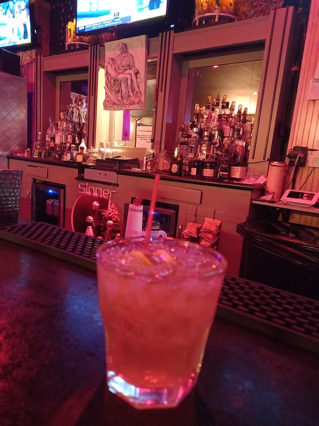Saints & Sinners Restaurant and Lounge | night club | 3734 Pearl Ave, Lorain, OH 44055, USA | 4406542045 OR +1 440-654-2045