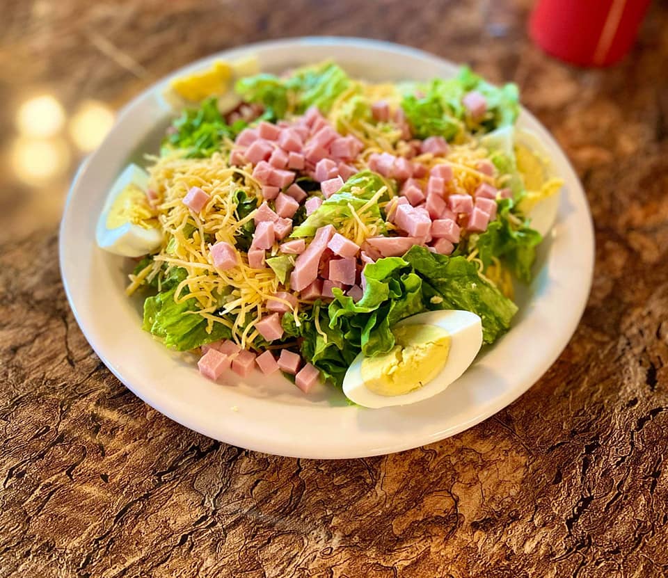 DeeZ | restaurant | 251 W Dallas Ave, Cooper, TX 75432, USA | 9033003130 OR +1 903-300-3130