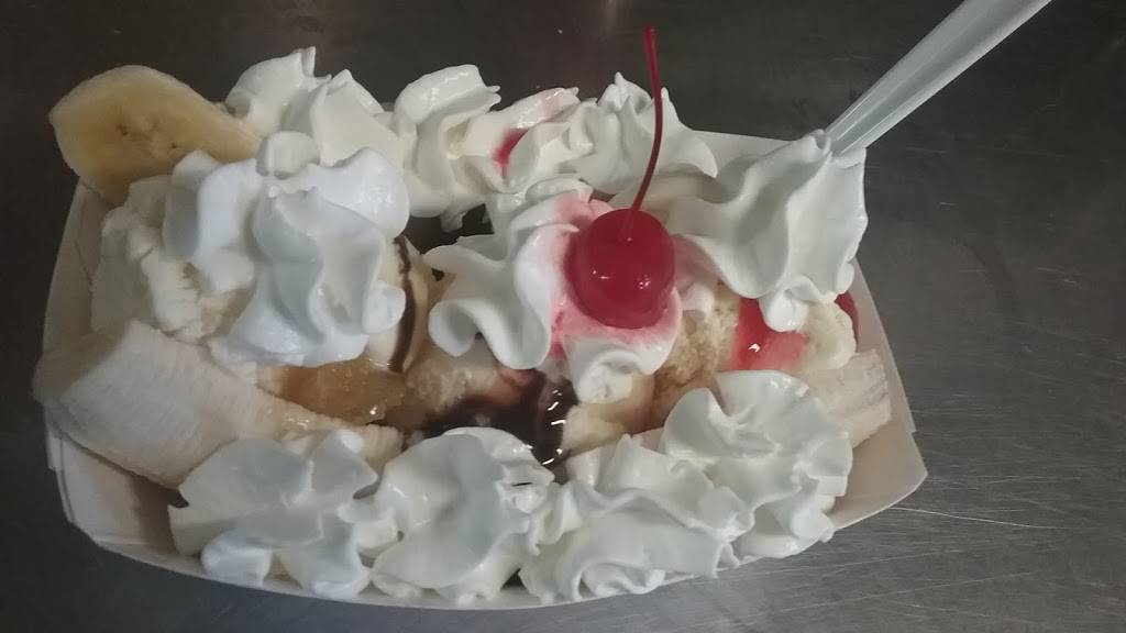 Summer Snow Sno-Kones | restaurant | 700 N 6th St, Kingsville, TX 78363, USA | 3612212661 OR +1 361-221-2661