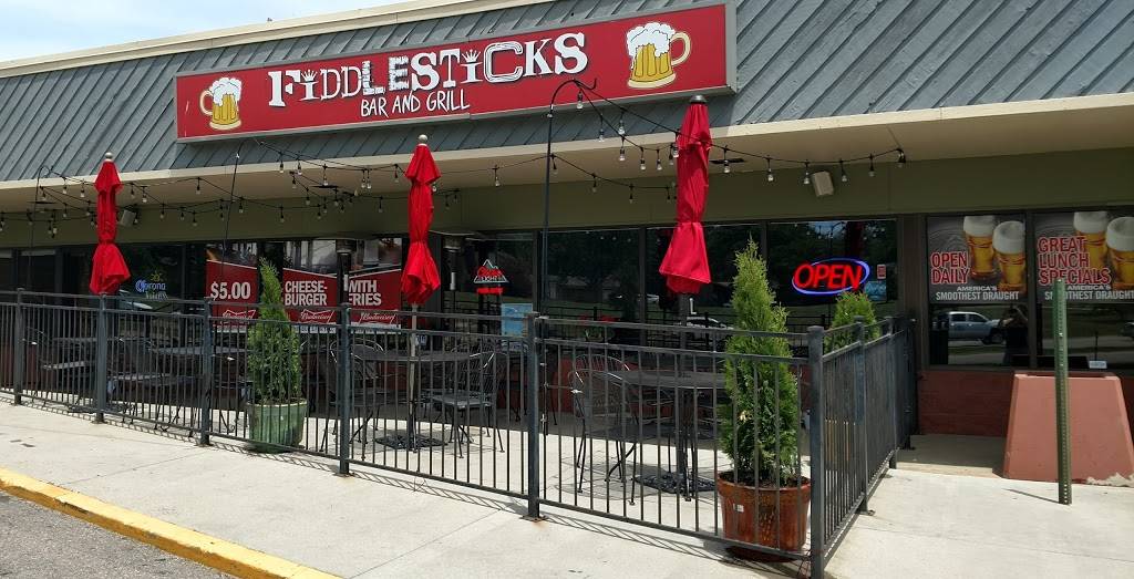 Fiddlesticks Bar & Grill | restaurant | 10815 W Jewell Ave, Lakewood, CO 80232, USA | 3039690855 OR +1 303-969-0855