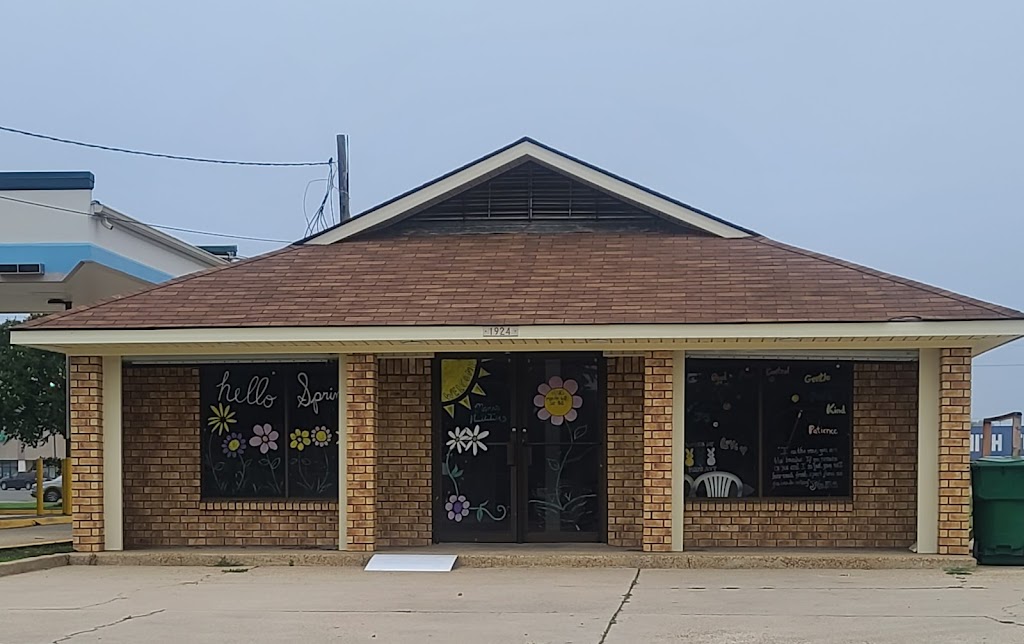 Twisted Creations Ice Cream & More | meal takeaway | 1924 S Louisa St, Rayville, LA 71269, USA | 3184176014 OR +1 318-417-6014