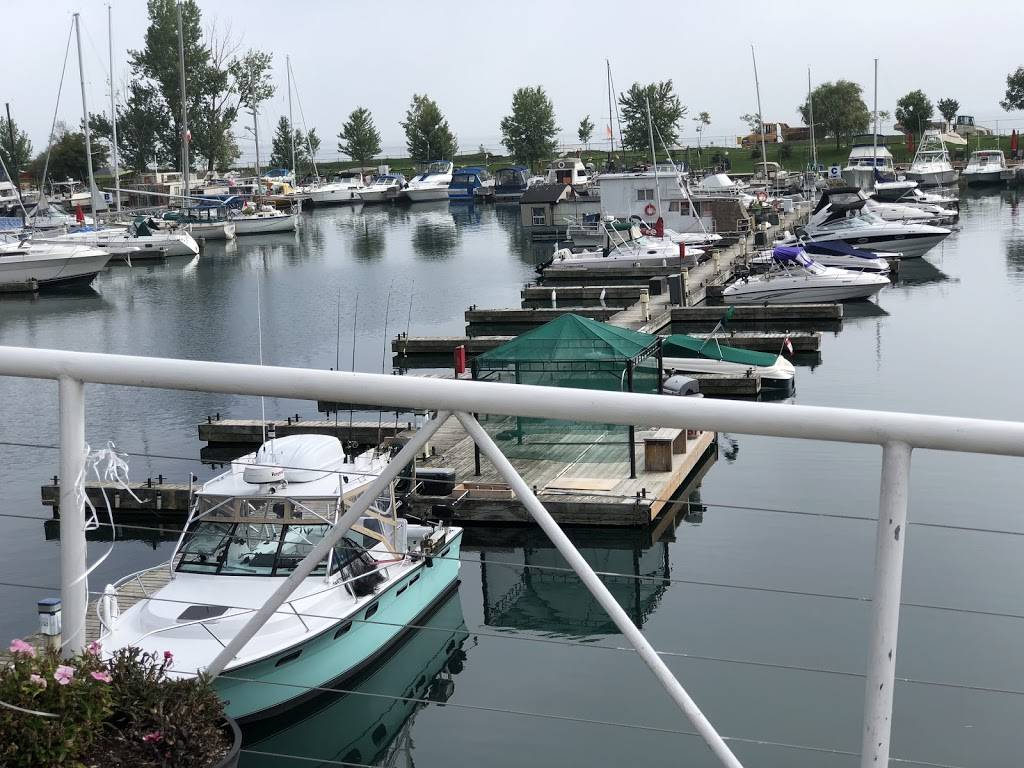 bluffers park yacht club restaurant