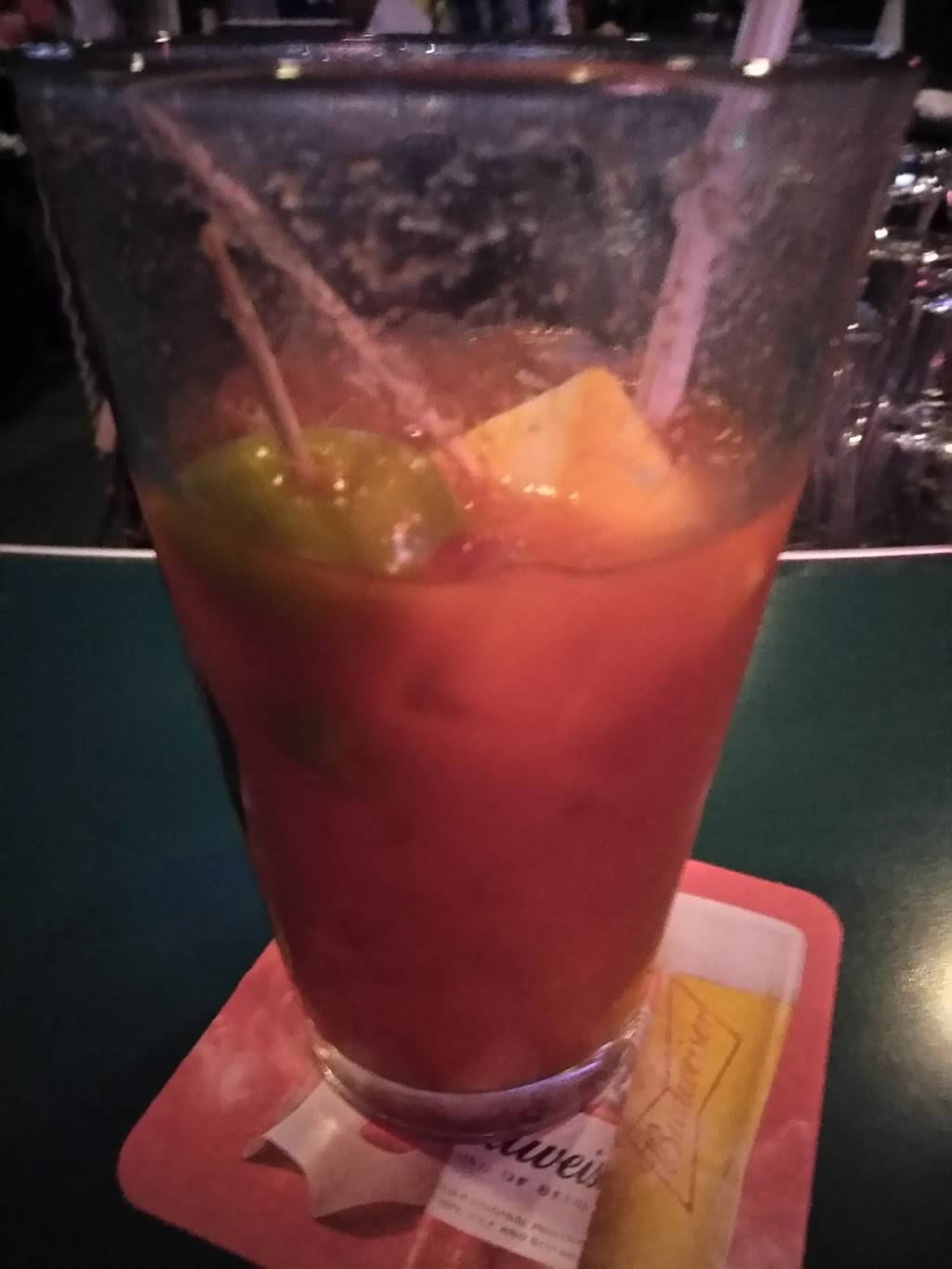 Flyers Bar & Grill | restaurant | 6298 Pearl Rd, Parma Heights, OH 44130, USA | 4408421964 OR +1 440-842-1964