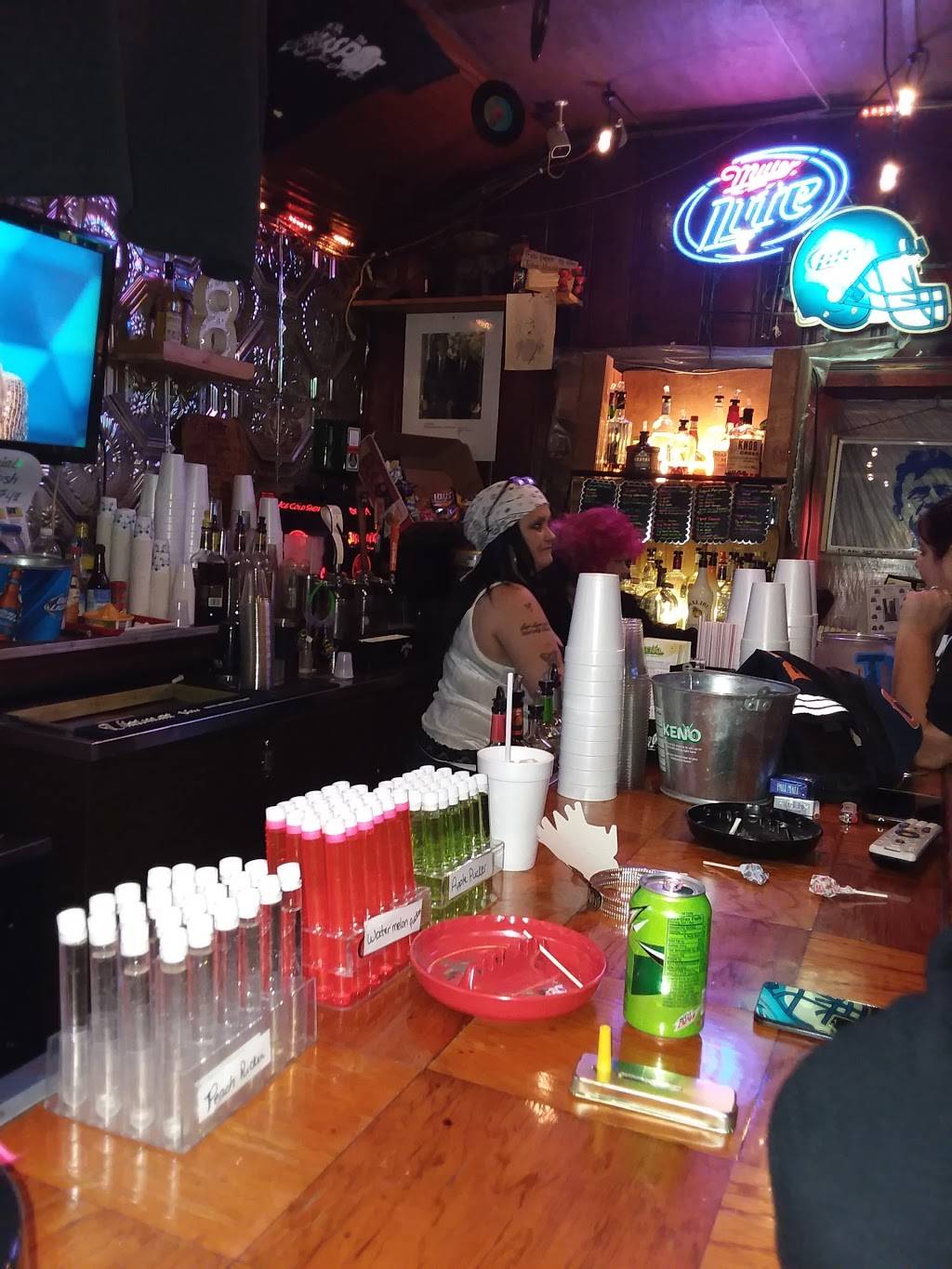 The Spot Bar N Grill | night club | 139 Tiptop Rd, Vine Grove, KY 40175, USA | 2708289512 OR +1 270-828-9512