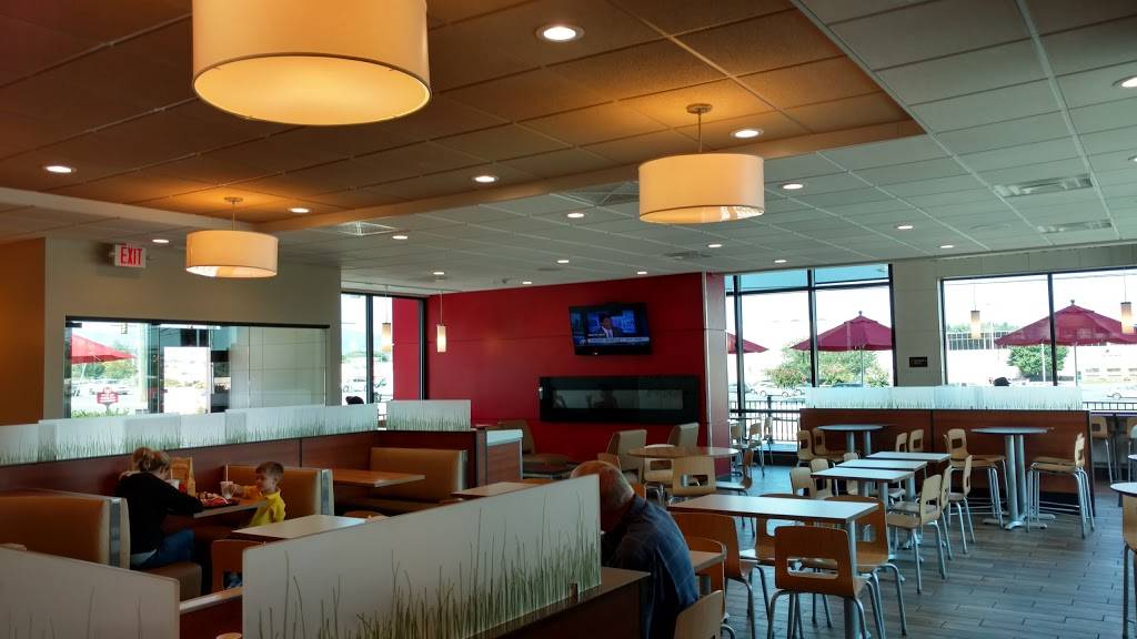 Wendys | restaurant | 4369 Electric Rd, Roanoke, VA 24018, USA | 5407740939 OR +1 540-774-0939