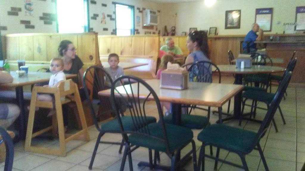 Frankeez | restaurant | 100 S Main St, Franklinville, NY 14737, USA | 7166762333 OR +1 716-676-2333