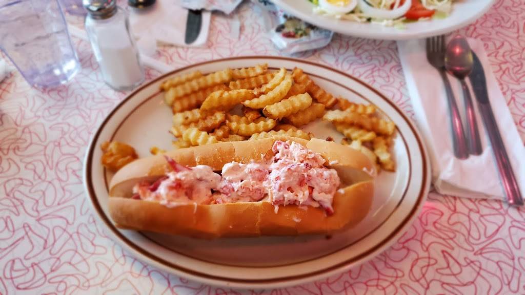 Blast From the Past Diner 114 Sokokis Trail, East Waterboro, ME 04030