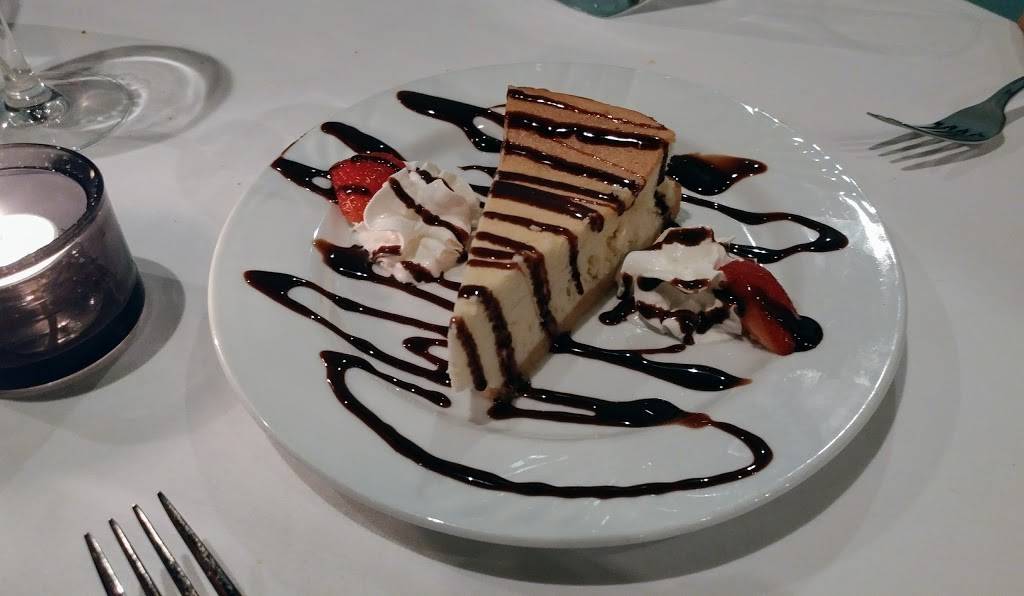 Tarantino Restaurant & Bar | restaurant | 30 Railroad Pl, Westport, CT 06880, USA | 2034543188 OR +1 203-454-3188