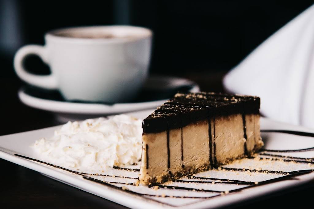 Ovalon | restaurant | 252 N Wyoming St, Hazleton, PA 18201, USA | 5704540853 OR +1 570-454-0853