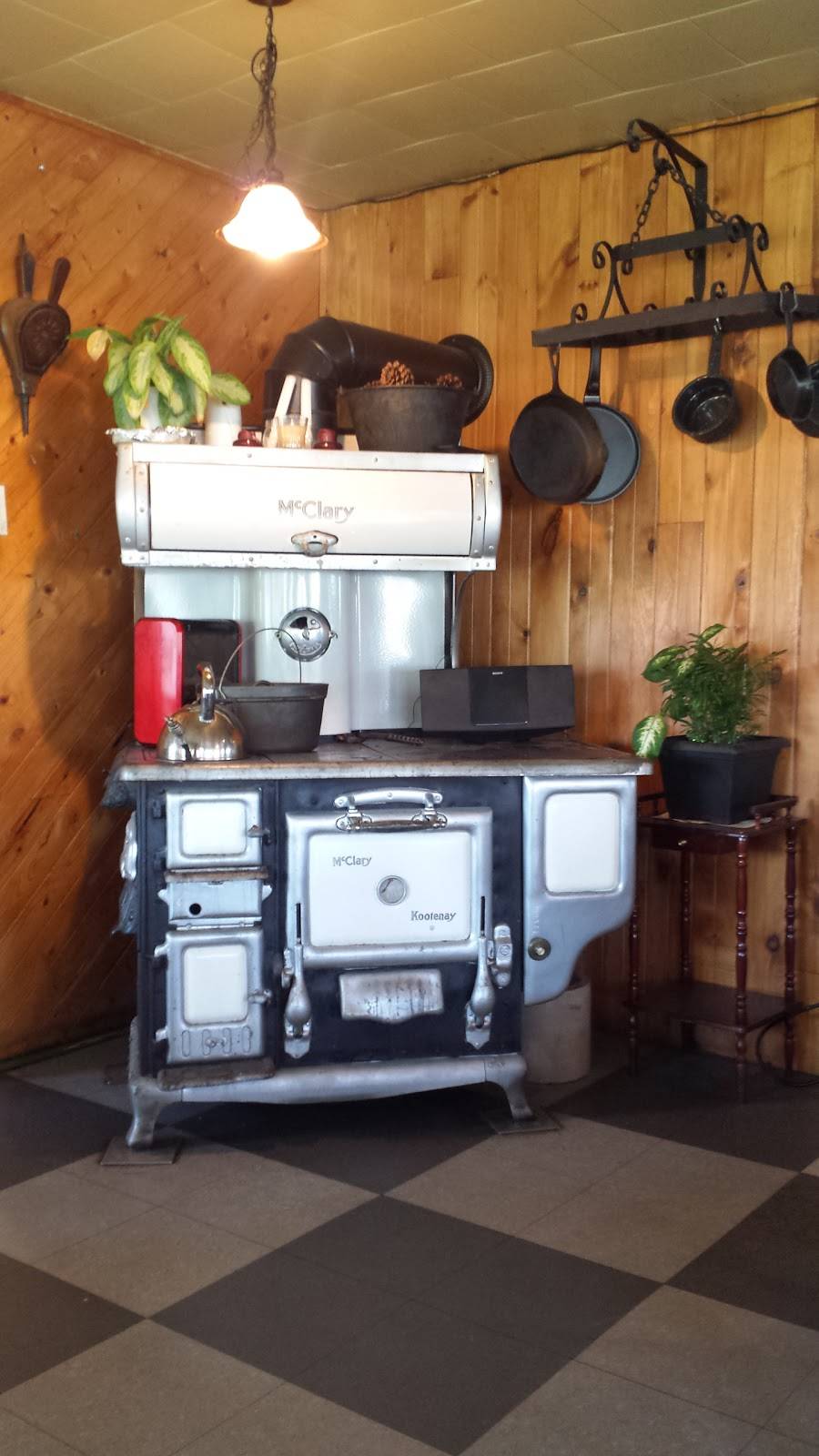 Rest-Ô-Vieux Poêle | restaurant | 1411 Chemin du Bord-de-lEau N, Noyan, QC J0J 1B0, Canada | 4502943284 OR +1 450-294-3284