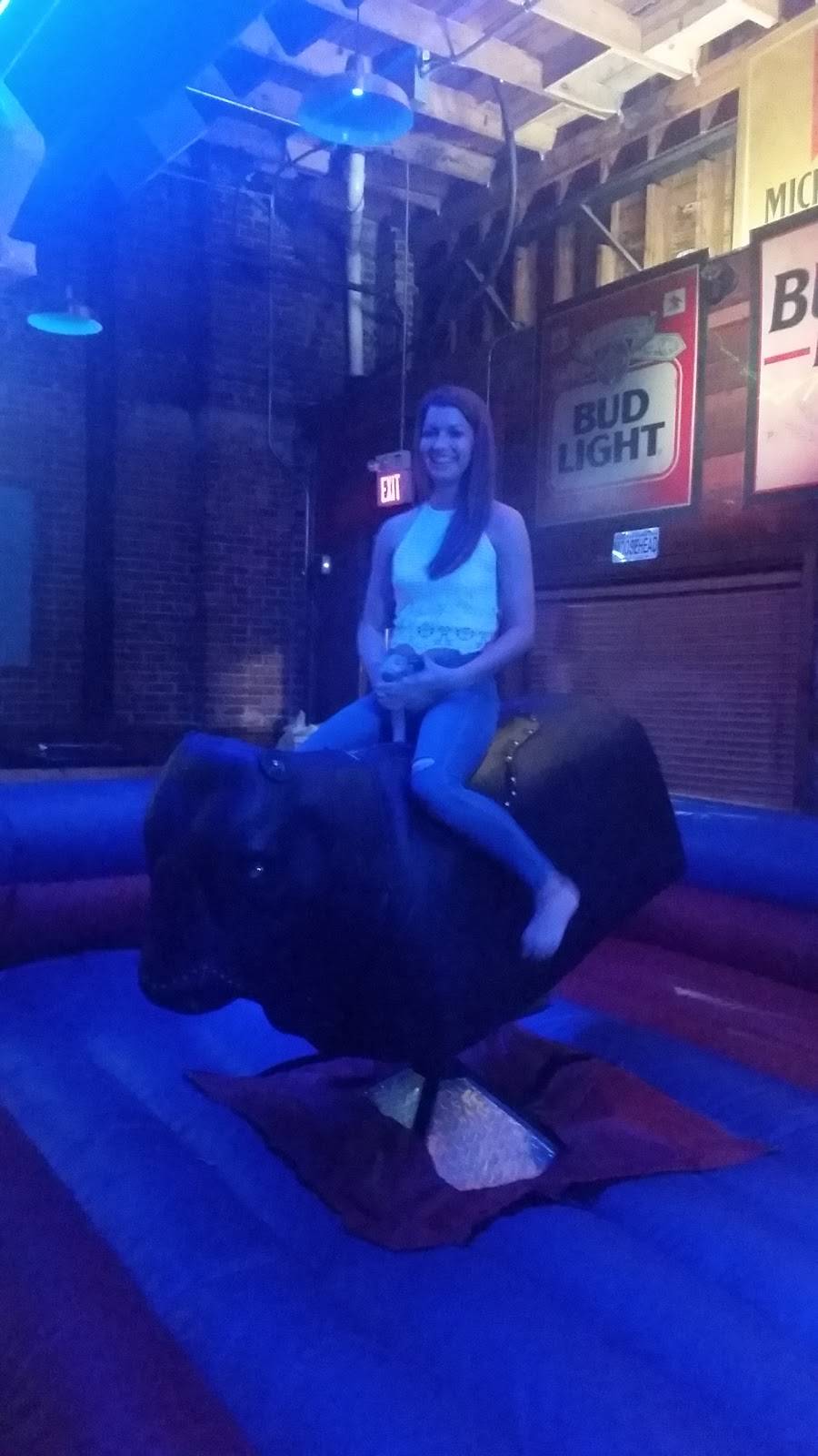 The Moosehead Saloon | restaurant | 2020 Devine St, Columbia, SC 29205, USA | 8037084984 OR +1 803-708-4984