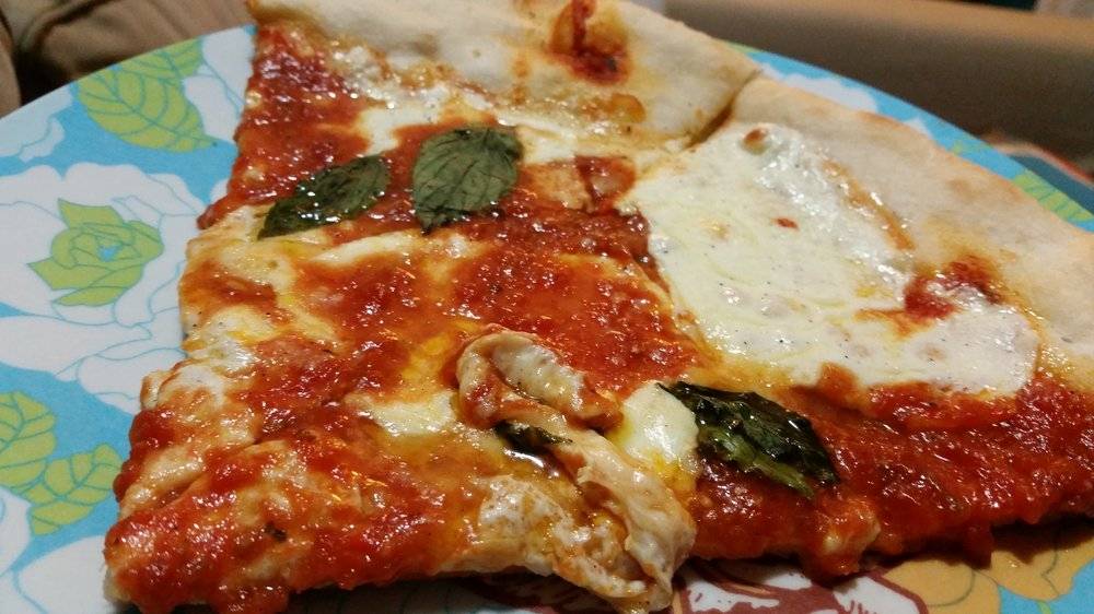 Mikes Pizza | meal delivery | 2026 Bedford Ave #1402, Brooklyn, NY 11226, USA | 7189416224 OR +1 718-941-6224