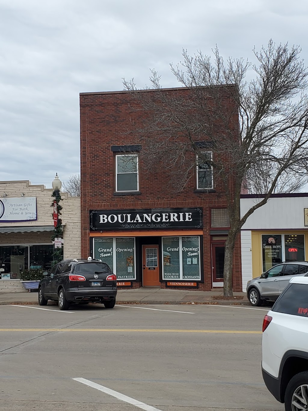 Boulangerie | restaurant | 114 W Wisconsin Ave, Tomahawk, WI 54487, USA | 7152243438 OR +1 715-224-3438